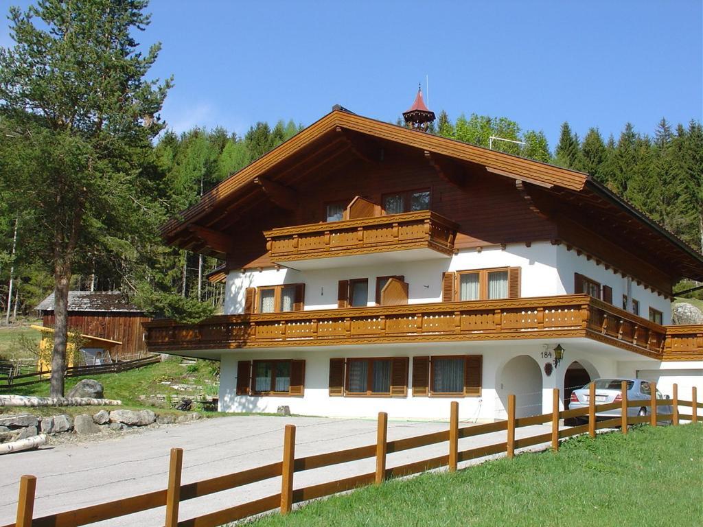 Апартаменты Landhaus Dickhardt Шладминг Экстерьер фото