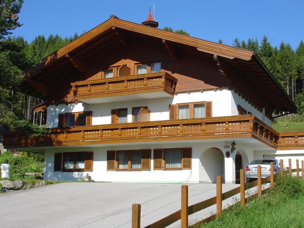 Апартаменты Landhaus Dickhardt Шладминг Экстерьер фото